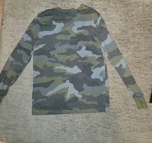 Cat & Jack Green and Gray Camo Tee